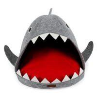 DogLemi Pelíšek s pohodlným polštářem Žralok 64 × 54 × 33 cm
