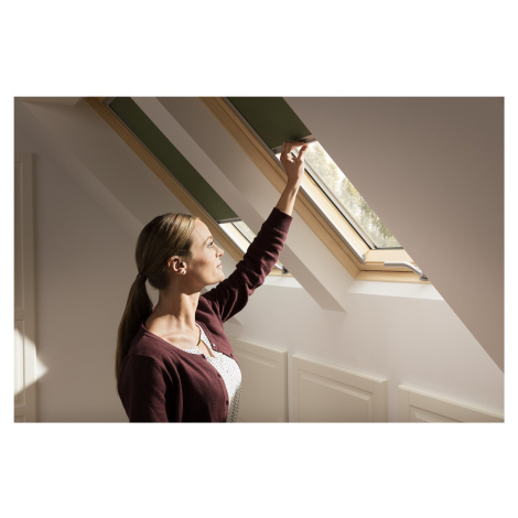 Zatemňující roleta Velux DKL Premium - stará generace Barva rolety: Světle modrá (4576), Barva v