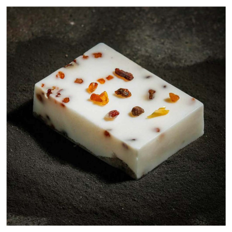 Mýdlo z kozího mléka s borovým éterickým olejem a jantarovými kameny