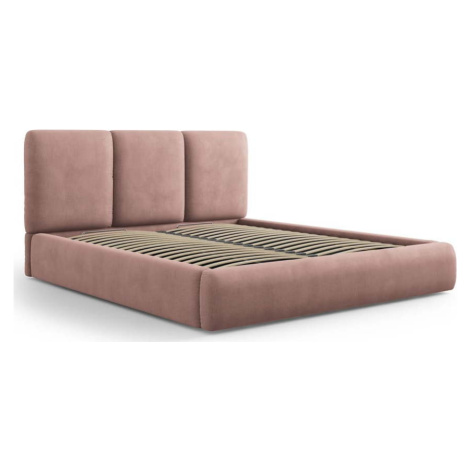 Světle růžová čalouněná dvoulůžková postel s úložným prostorem s roštem 140x200 cm Brody – Mazzi Mazzini Sofas