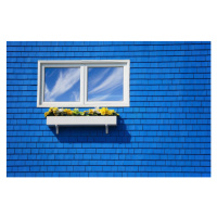 Fotografie A window on a blue wall., Kursat Barin, (40 x 26.7 cm)