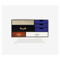 Estila Luxusní moderní noční stolek Mondrian s bíle lakovaným rámem z masivního dřeva a různobar