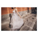 Fotografie Bride on the street, South_agency, 40 × 26.7 cm