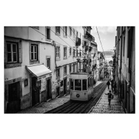 Fotografie Tram in Lisbon, Adolfo Urrutia, 40 × 26.7 cm