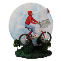 E.T. and Elliot - Art Scale 1/10 Deluxe - E.T.