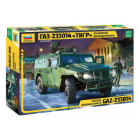 Model Kit military 3668 - Russian Armored Vehicle GAZ 