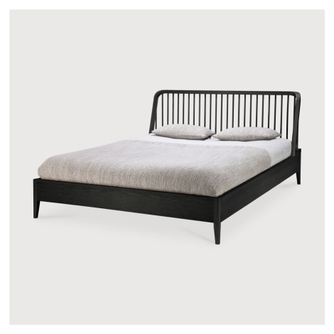 Dubová designová postel Spindle s žebrovaným čelem, 180 x 200 cm, černá - Ethnicraft