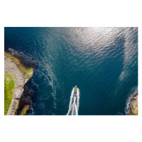 Fotografie Aerial view of a nautical vessel, Copyright Morten Falch Sortland, 40 × 26.7 cm