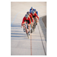 Fotografie Cyclists in action on velodrome track, Ryan McVay, 26.7 × 40 cm