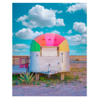 Fotografie Vintage Camper Trailer With Rainbow Top, Tom Windeknecht, 30 × 40 cm