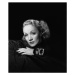 Fotografie 17Th December 1943: German-Born Actress Marlene Dietrich  Wearing A Jewel-Encrusted B