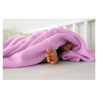 Měkká pletená deka ve světle růžové barvě