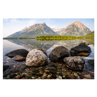 Fotografie Large Rocks Along the Shore of Leigh Lake, kellyvandellen, 40 × 26.7 cm