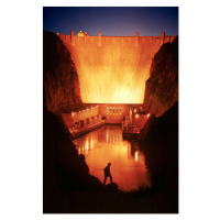 Fotografie Hoover Dam at Night, 26.7 × 40 cm