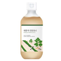 ROUND LAB Mugwort Toner 300 ml