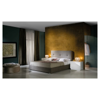 Estila Moderní designová postel Lourdes s čalouněním v šedé barvě a s úložným prostorem 140-180c