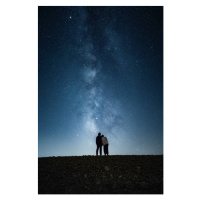 Fotografie Embraced romantic couple enjoying a starry, Daniel Garrido, 26.7 × 40 cm