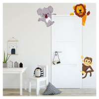 Dětské samolepky na zeď - Veselé zvířátka ze ZOO kolem dveří