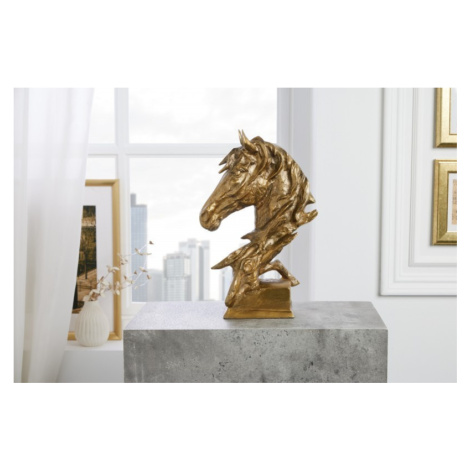 Estila Designová socha koně Suomin ve zlaté barvě z kovové slitiny 38cm