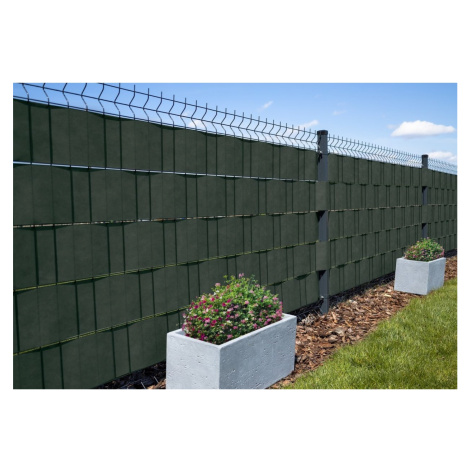 Stínící krycí páska na plot MATA zelená různé rozměry MyBestHome Rozměr: 19 cm x 33 metrů MyBestHome PRO
