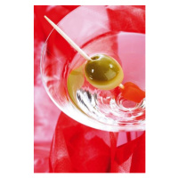 Fotografie Glass of Martini with green olive, close-up, Creativ Studio Heinemann, 26.7 × 40 cm