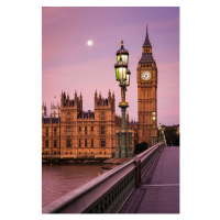 Fotografie Moon over London, Jorg Greuel, 26.7 × 40 cm