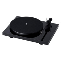 Pro-Ject Debut RecordMaster II Piano + OM5e