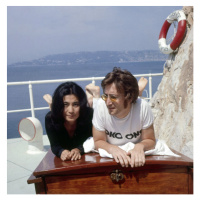 Fotografie John Lennon and Yoko Ono at the Hotel du Cap Eden Roc, Antibes, 1970, 40 × 40 cm