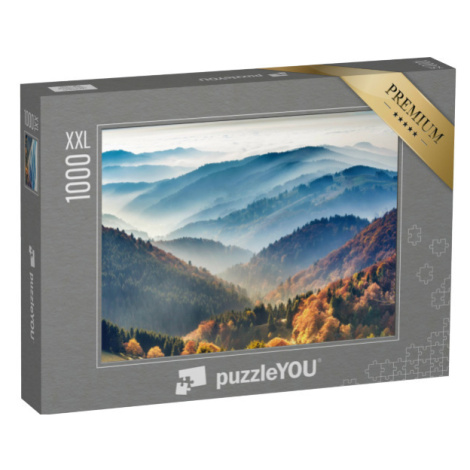 puzzle 1000 dílků XXL „Malebný Černý les: Hory v mlze, Bádensko-Württembersko, Německo“