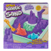 Spin Master Kinetic Sand krabice tekutého písku s podložkou FIALOVÁ