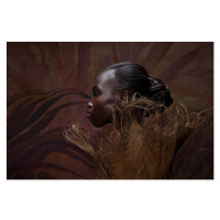 Fotografie Beauty Portrait of woman entwined in palm bark, Ralf Nau, (40 x 26.7 cm)