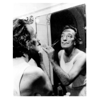 Fotografie Salvador Dali Cutting his Mustache October 12, 30 × 40 cm