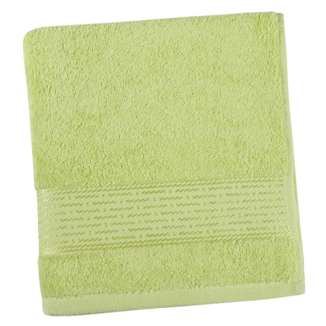 Zelené ručníky a osušky