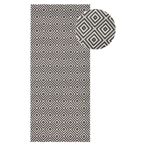 Černo-bílý venkovní koberec NORTHRUGS Karo, 80 x 200 cm Hanse Home