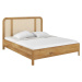 Dvoulůžková postel z dubového dřeva 160x200 cm v přírodní barvě Harmark – Skandica