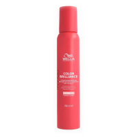 Wella Professionals Invigo Color Brilliance Vitamin Mousse pěna pro posílení barvy 200 ml