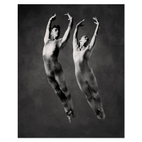 Fotografie Male and female dancers in mid-air leap (B&W), Ray Massey, (30 x 40 cm)