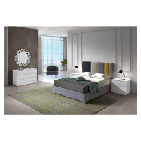 Estila Moderní čalouněná manželská postel Margot s šedým barevným prošíváním 150-180cm