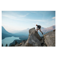 Fotografie A man standing on a rocky, Jordan Siemens, 40 × 26.7 cm