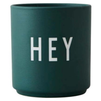 Tmavě zelený porcelánový hrnek 300 ml Hey – Design Letters