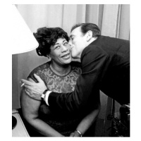 Fotografie Ella Fitzgerald and Yves Montand, April 1964, Huré, Jean-Luce, 35.7 × 40 cm