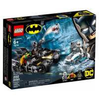 Lego® super heroes 76118 mr. freeze™ vs. batman na batmotorce™