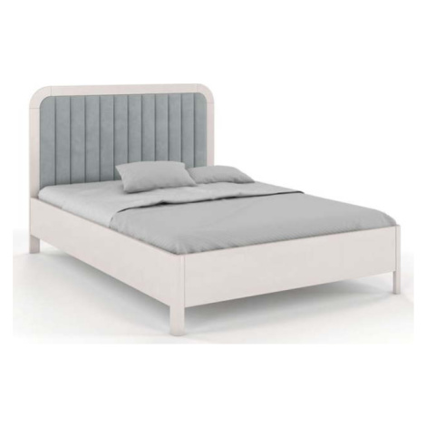 Bílo-šedá dvoulůžková postel z bukového dřeva 160x200 cm Modena – Skandica