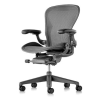 HERMAN MILLER Aeron, velikost B, pro tvrdé podlahy - černá