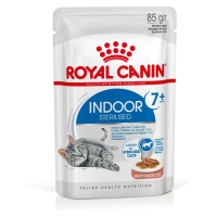 Royal Canin Indoor Sterilized Gravy 7+ - vlhké krmivo s omáčkou pro stárnoucí kočky žijící uvnit