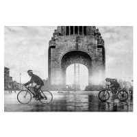 Fotografie Bicycle at Monumento de la revolucion, ©fitopardo, 40 × 26.7 cm