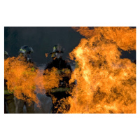 Fotografie Fire Fighting, shaunl, 40 × 26.7 cm