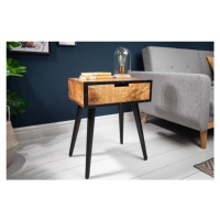 Estila Industriální příruční stolek Clermont z masivního mangového dřeva s černými kovovými noha