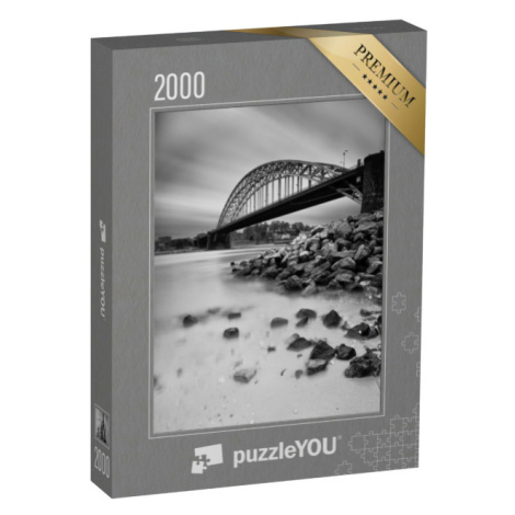 puzzle 2000 dílků „Most přes řeku Waal, Holandsko“