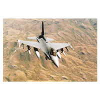 Umělecká fotografie General Dynamics F-16 Falcon in flight over desert, Stocktrek, (40 x 26.7 cm
